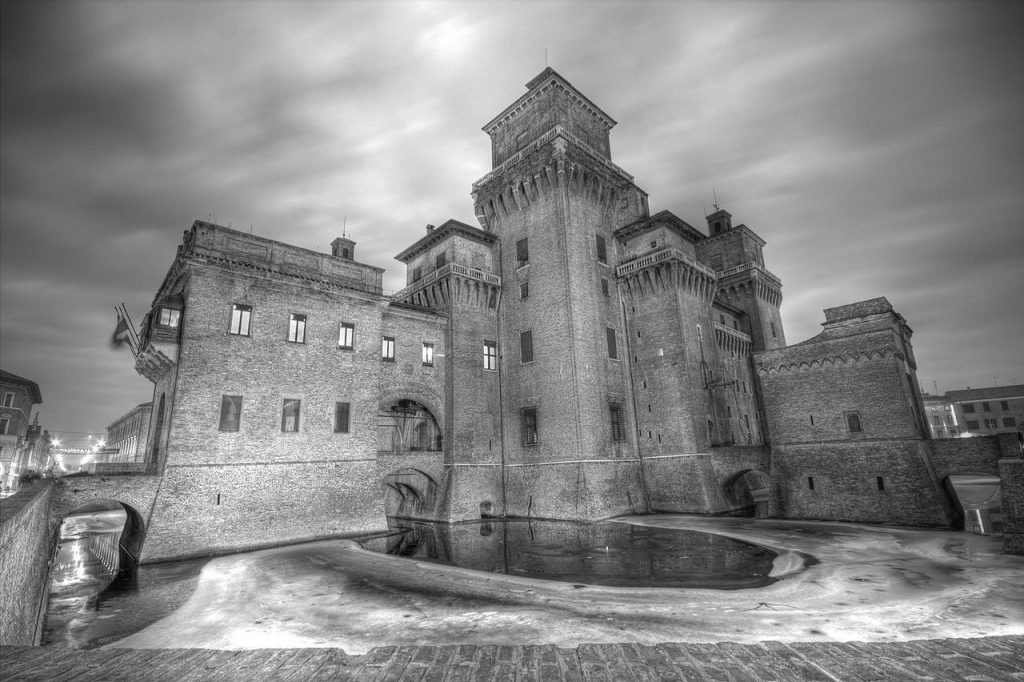 Adria attraversa indenne tre secoli di storia-Castello Medievale