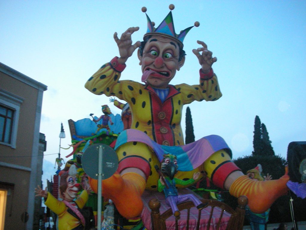 Carnevale adriese by night-Carro allegorico