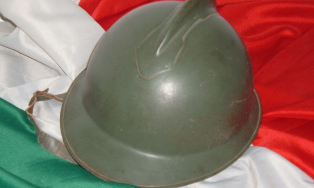 Elmetto Mod 1916
