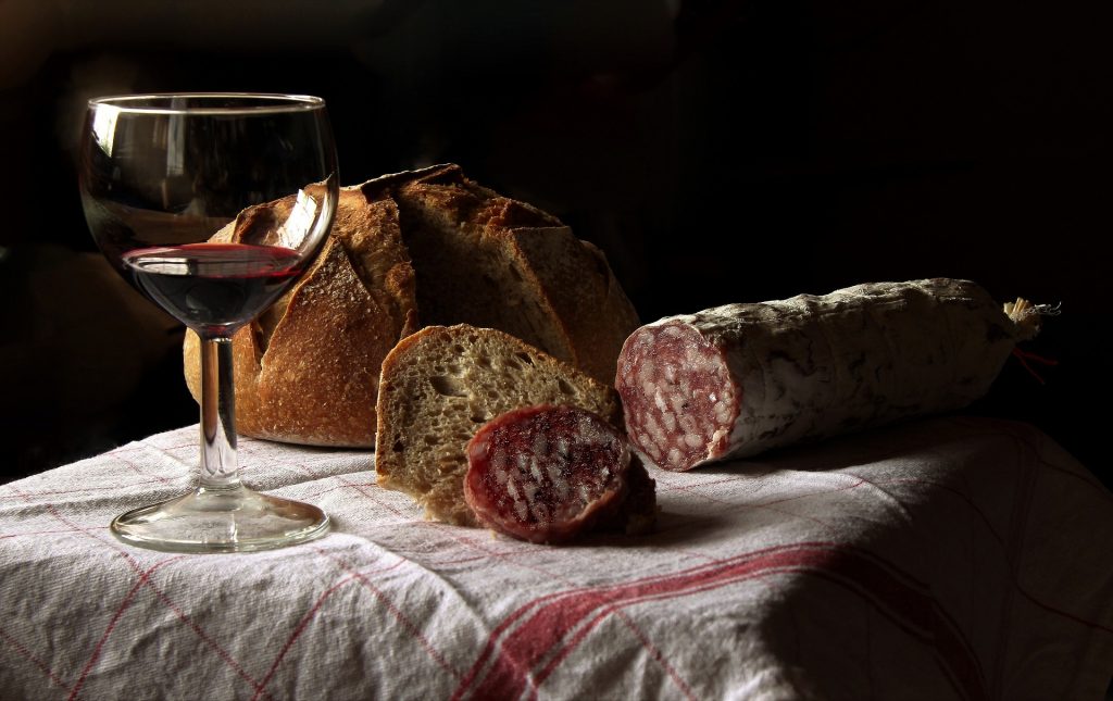 La salamatura e i salumi tipici del territorio