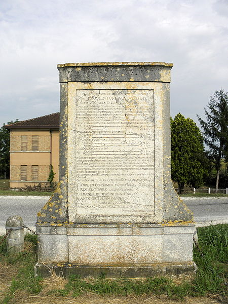 Impronta Veneziana - Marmo in pietra d'Istra in Località Tornova