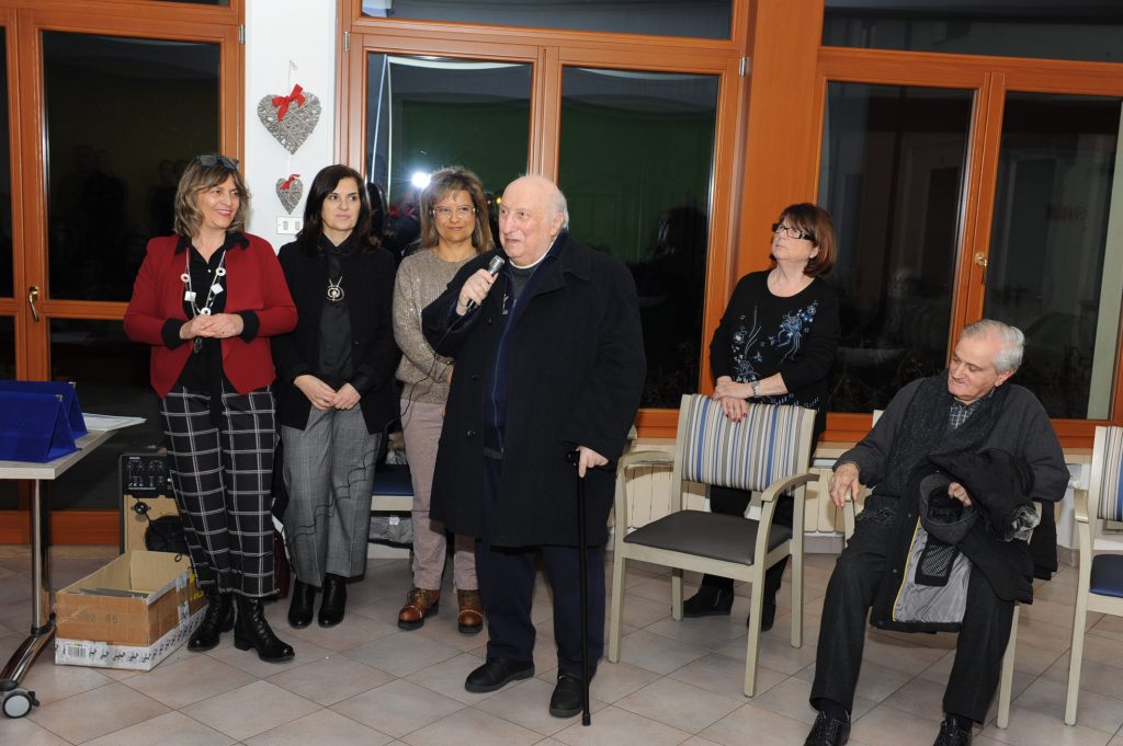 Mons. Dal Passo alla premiazione del Concorso Presepi in Chiesa 2018