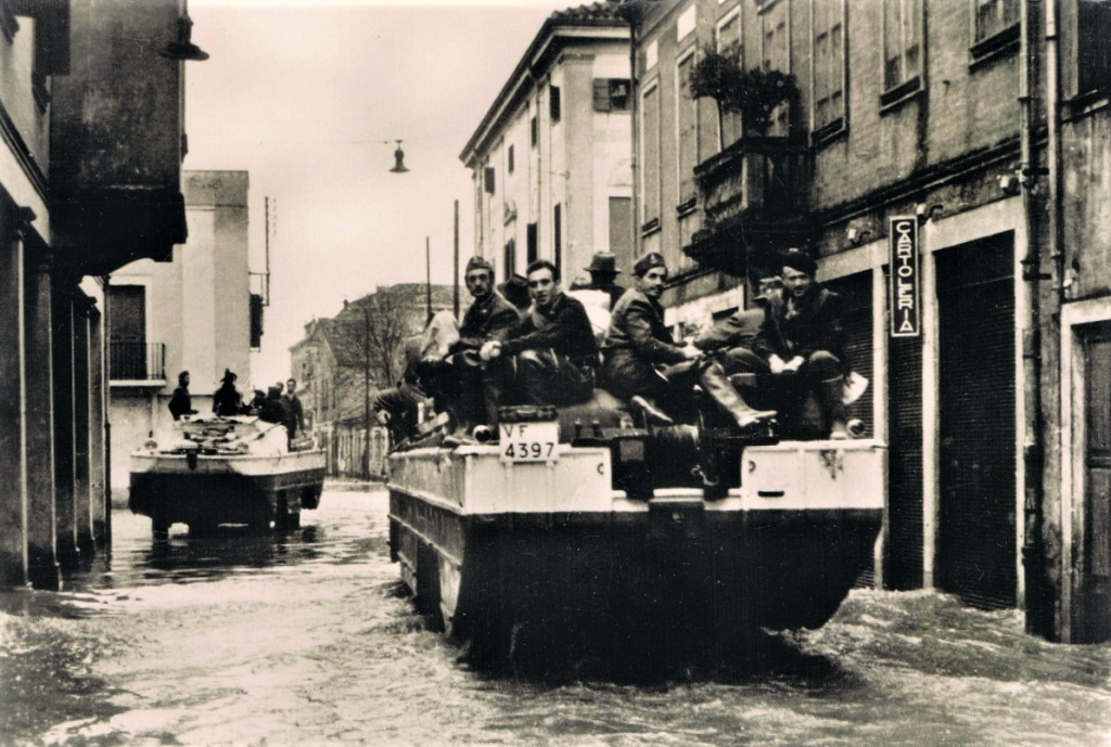 Vigili Del Fuoco Alluvione 1951
