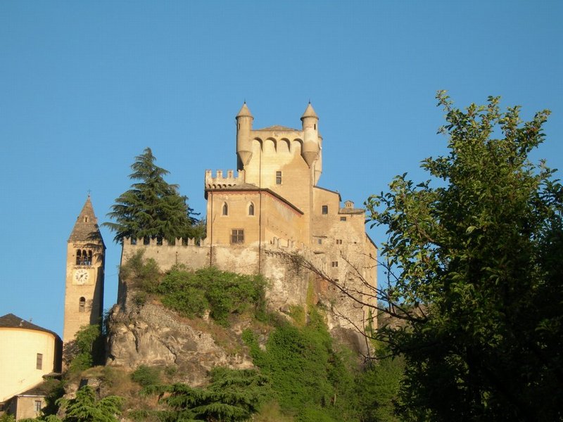 saint pierre - dettaglio campanile