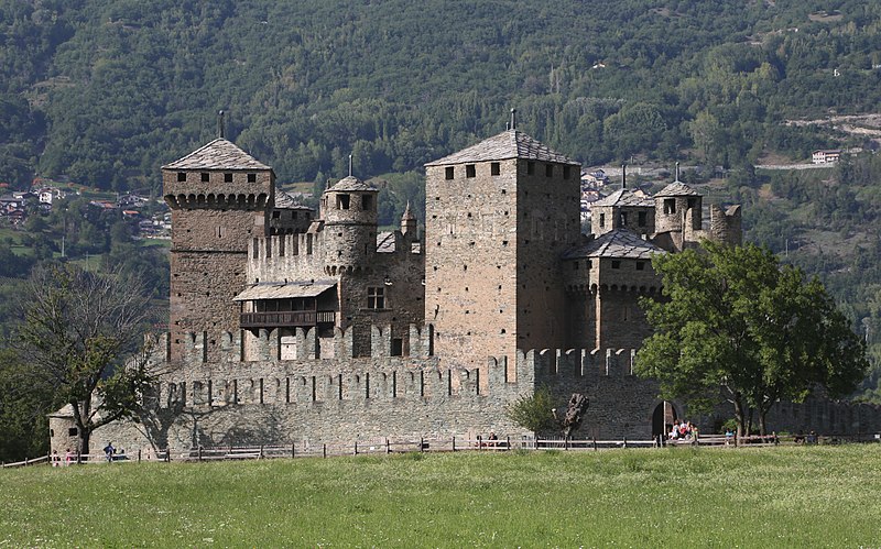 Castello Di Fenis
