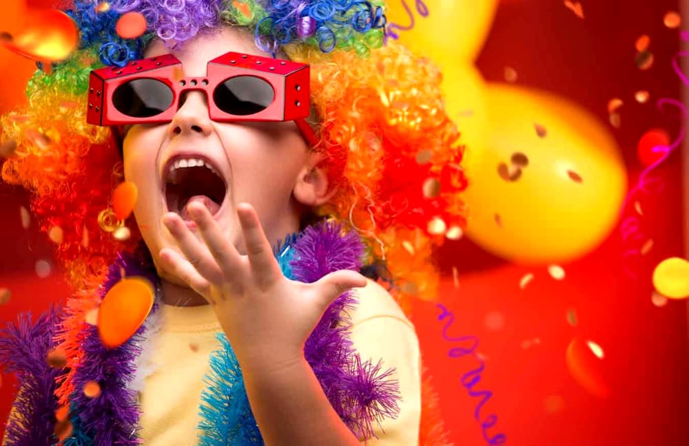 Un bambino durante il carnevale di Barcellona