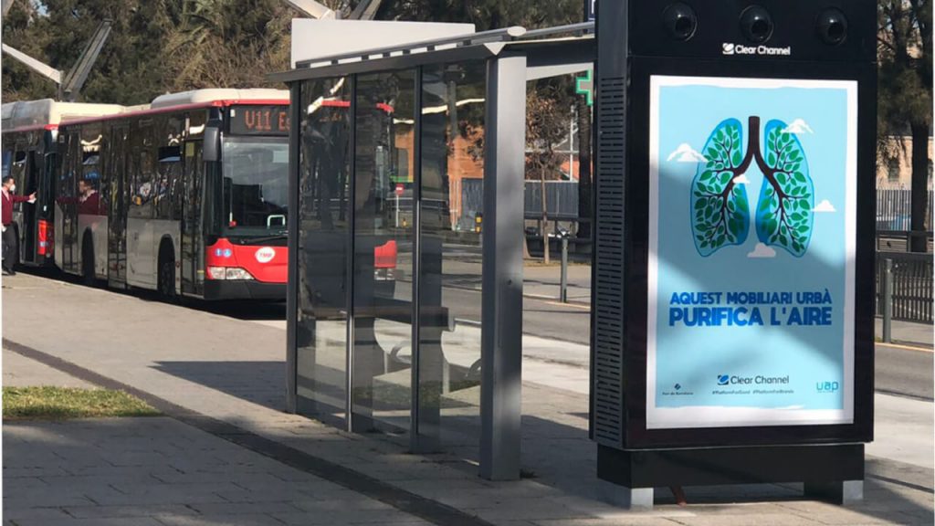 Mupi Digitale Con Purificatore D'aria