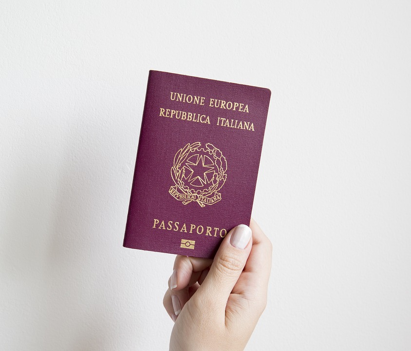 Viajar al exterior desde Argentina con pasaporte italiano es posible.