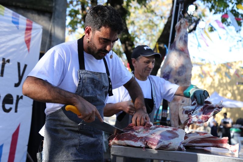 Leer y comer - Llega una nueva edición de Leer y comer, la feria del libro y la gastronomía que comenzó en 2015