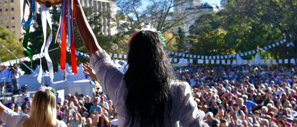 Buenos Aires Celebra Calabria - Av. de Mayo y Bolívar