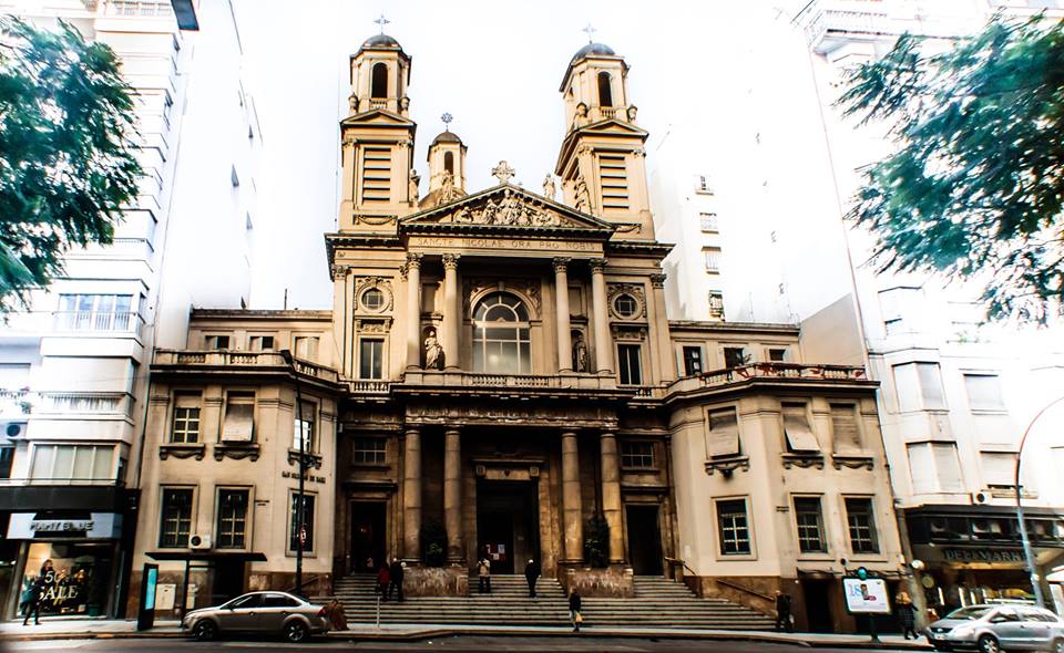 San Nicola Di Bari - Iglesia en Avenida Santa Fe