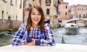 Joven En Venecia