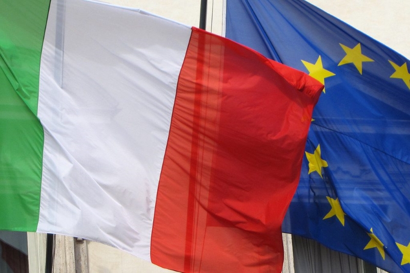Mes De Europa Banderas