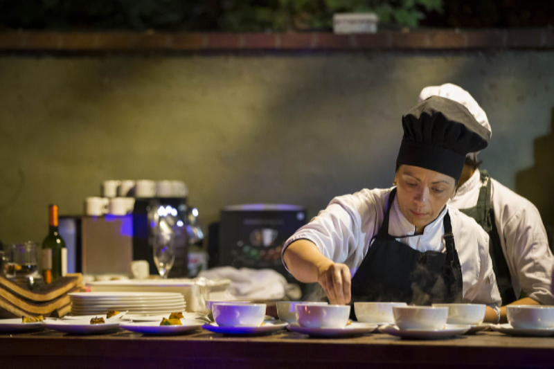 Patricia Suarez Roggerone Cocinando