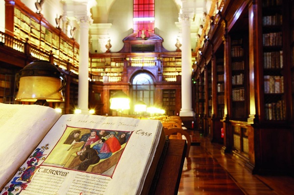 Instituto Italiano de Cultura - Foto Universidad
