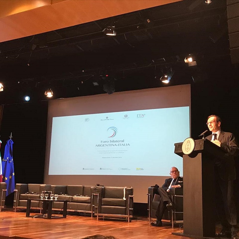 Foro Bilateral - Giuseppe Manzo.