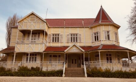 Cropped Villa Victoria Mar Del Plata.jpg