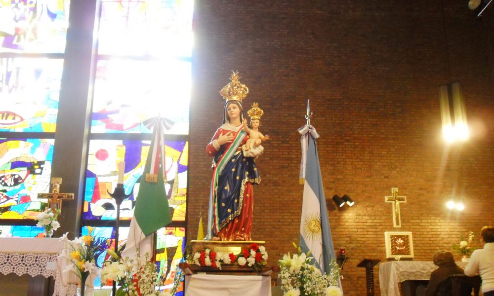 Madonna Della Quercia - Estatua