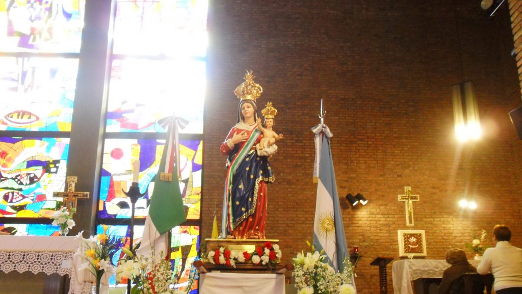 Madonna Della Quercia - Estatua