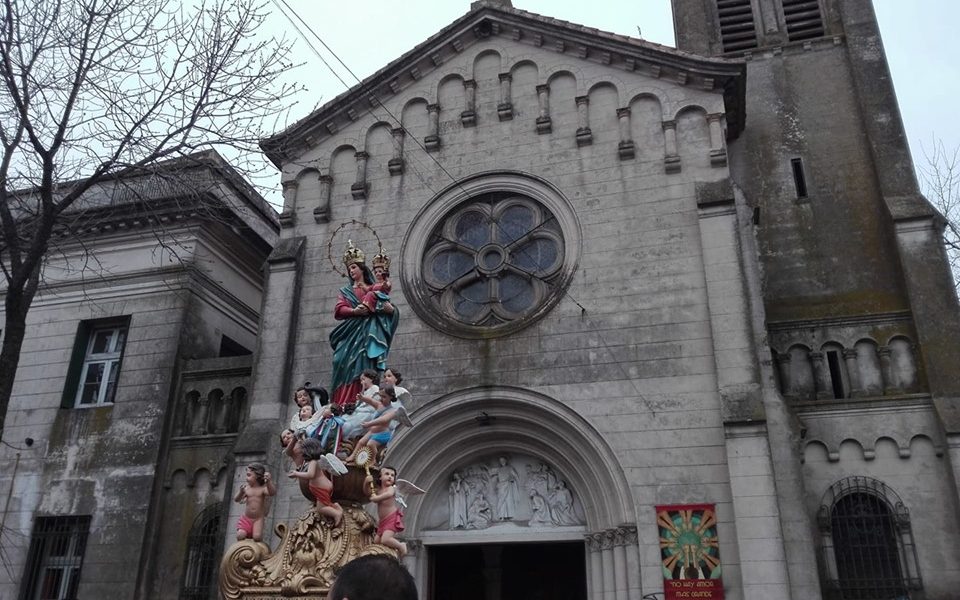 Mamma Nostra - La imagen en el saludo final de la procesión