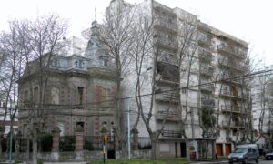 Villa Fiorito Frente