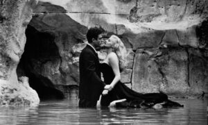 La Dolce Vita Famosa Escena