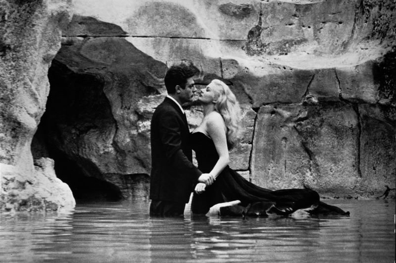 La Dolce Vita Famosa Escena