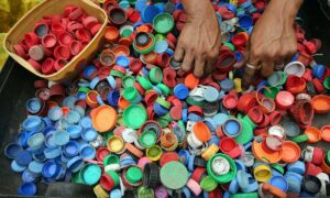 Reciclado De Tapas De Botellas