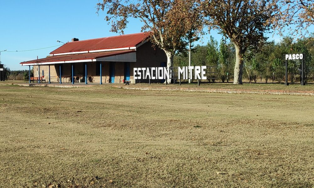Estación De Ferrocarril