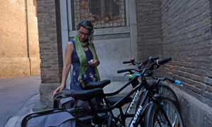 Paola Nuovo En Su Cotidianidad En Faenza