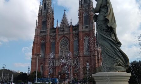 Fuente Junto A La Catedral