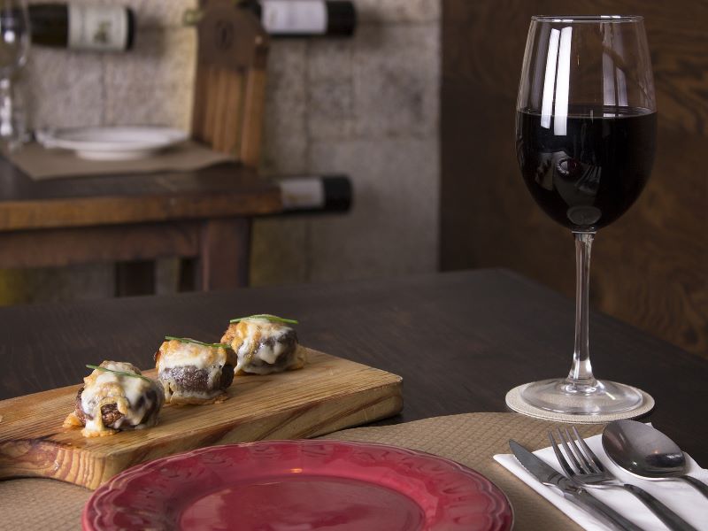 Cebollas Cebollas Rellenas Con Vino Tinto