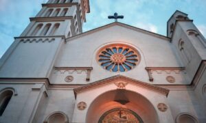 Fachada De La Iglesia San Francisco En La Plata