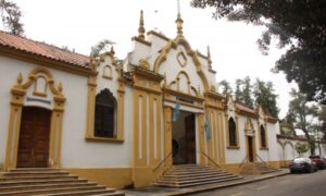 Cementerio Oeste Frente Face Municipalidad De San M De T