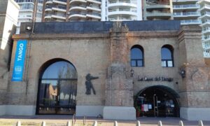 Casa Frente