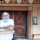 Padre Attilio Frente Al Portico