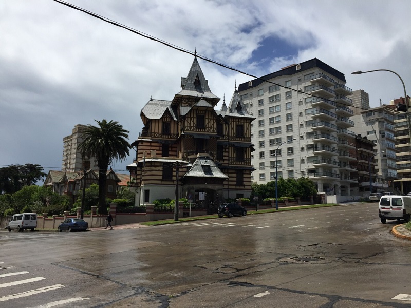 Villa Ortiz Basualdo Portada