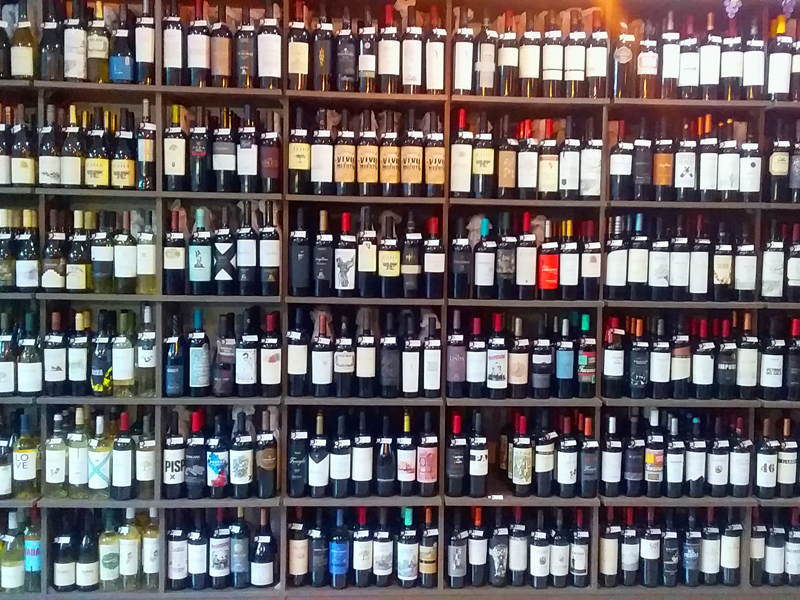 Estantería De Vinos