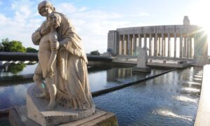 Monumento A La Bandera