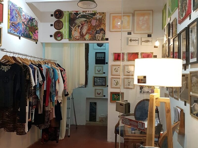 Galería De Arte Desde La Puerta