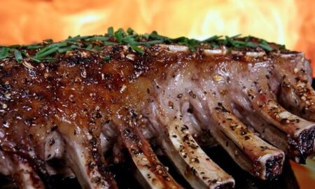 Asado Argentino Costillar En La Parrilla