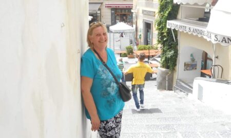 Ana Stefko Once