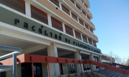 Filosofía Frente Facultad