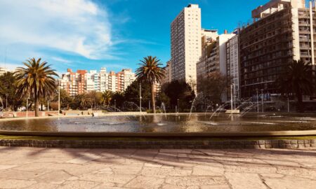 Fuente De La Plaza Del Milenio