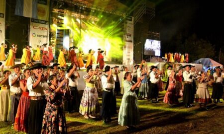 Rivadavia Canta Al País Bailarines En Escena