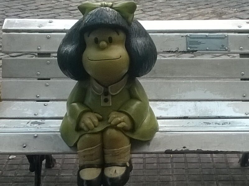Escultura De Mafalda En La Plaza