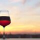 Música Vino En Copa Al Atardecer