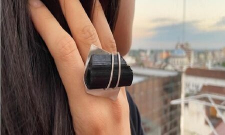 Anillo Con Con Roca Negra