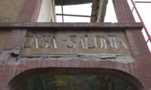 Casa Salonia Frente Retauración