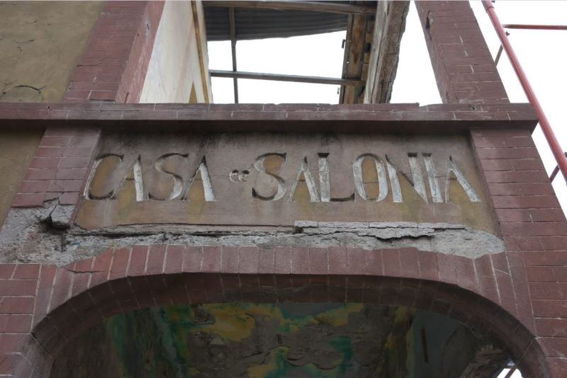 Casa Salonia Frente Retauración